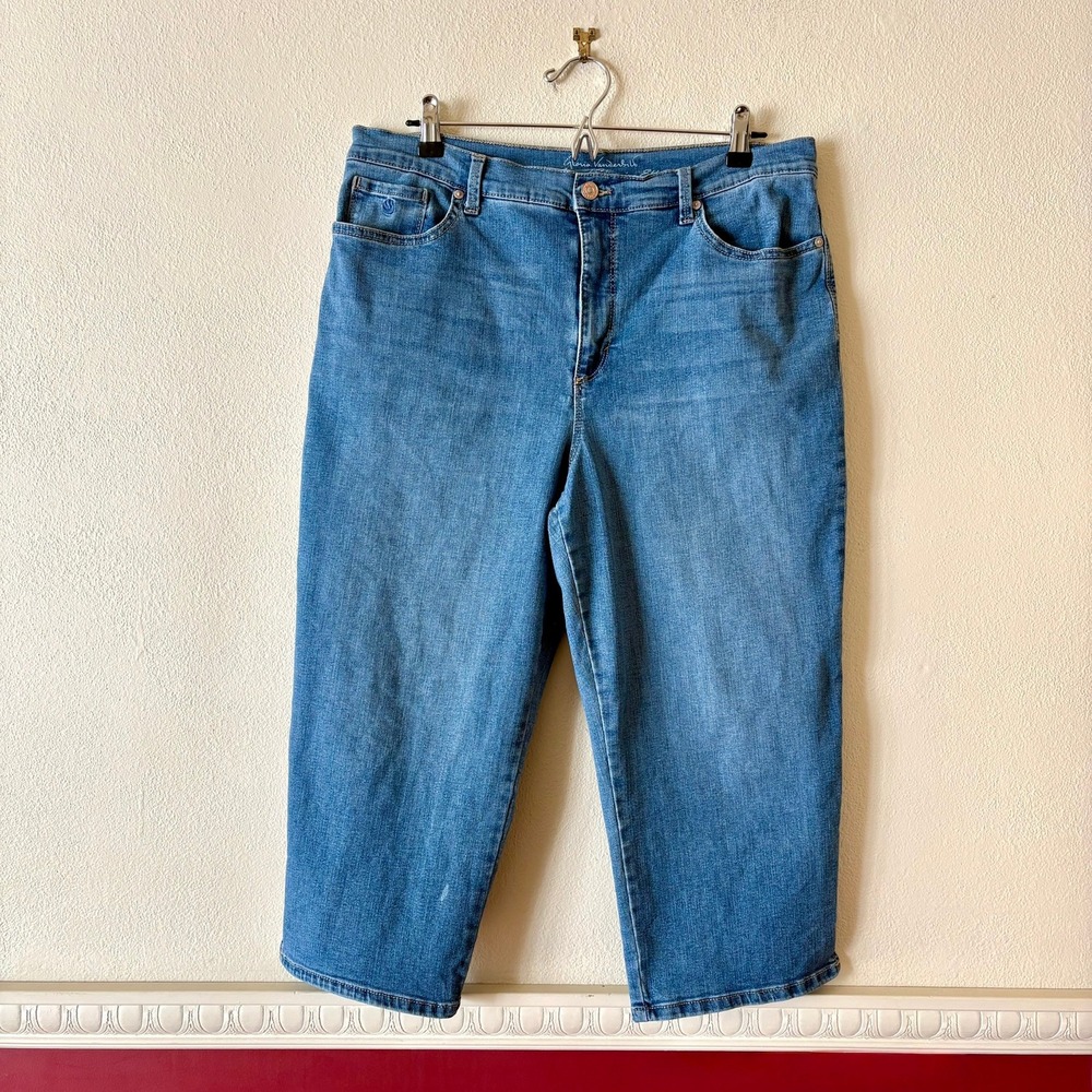 Gloria Vanderbilt Amanda High Rise Capri Jeans Slimming 14 Stretch Denim Casual